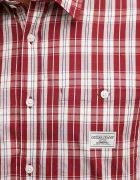 GUESS JEANS Памучна риза в бордо със стандартна кройка с класическа яка M5YH37 WH7Q1