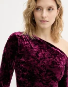 GUESS Кадифено боди в бордо с изчистен дизайн W6PP70 KJ170
