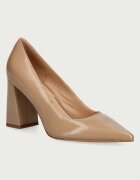 GUESS обувки с дебел ток от кожа BARCHIE бежови FLFBAR LEP08