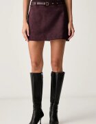 GUESS пола от имитация на велур GRACE виолетова W6YD06 W2890