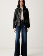 GUESS преходно яке дамско от имитация на кожа JEANNE черно W6YL17 W2907