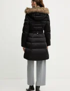 GUESS Пухено яке MARINA в черно зимен модел W5BL30 W2802