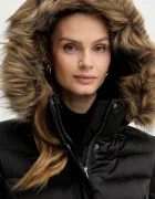 GUESS Пухено яке MARINA в черно зимен модел W5BL30 W2802