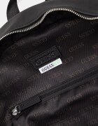 GUESS Раница TORINO в черно голям размер с изчистен дизайн HMTONK P6111