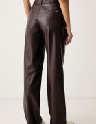 GUESS разкроен панталон дамски от имитация на кожа ZANITA PEREFCT PANTS кафяв с висока талия W6YB12 W2906