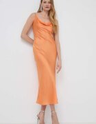 GUESS Рокля AKILINA