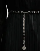 GUESS Рокля ILENIA в черно къса разкроена W6RK37 WJ712