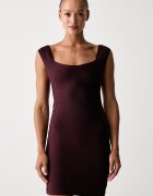GUESS рокля по тялото с вискоза CARA бордо W6BK74 Z1592