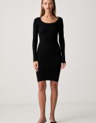 GUESS рокля по тялото с вискоза MEGHAN черна W6YK33 Z0968