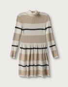 GUESS рокля тип пуловер с вискоза бежова на райе J6BK07 Z1296