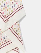 GUESS Тънък шал EMELIE в бяло с десен AW5522 VIS03