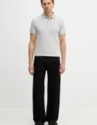 GUESS Тениска с яка NOLAN в сиво с изчистен дизайн M6RP66 J1314