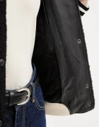 GUESS Яке DANIELLE в черно преходен модел W5BL27 W2392