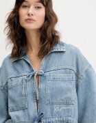 KARL LAGERFELD JEANS Дънкова риза дамска в синьо със свободна кройка с връзка на деколтето B2W11025