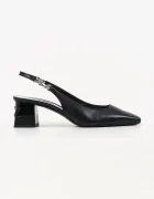 Karl Lagerfeld Кожени обувки с дебел ток Kayla в черно с дебел ток KL35406