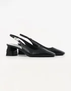 Karl Lagerfeld Кожени обувки с дебел ток Kayla в черно с дебел ток KL35406