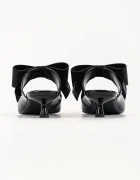 Karl Lagerfeld обувки с ток от кожа Pasha черни KL30106