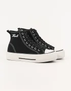 Karl Lagerfeld Високи кецове KAMPUS MAX III в черно KL60655
