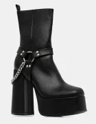 Koi Footwear Боти Natron в черно с дебел ток