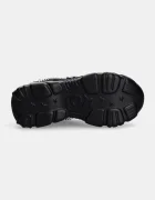 Koi Footwear Маратонки в черно JINX