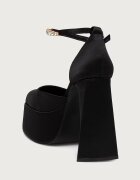 Koi Footwear обувки с дебел ток Gilda Satin Platform Jewel Heels черни MC23