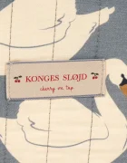 Konges Sløjd Легло за кукли за деца от памук DOLL TRAVEL BED синьо KS105972