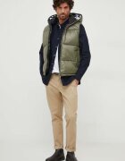 Lacoste Памучна риза мъжка в синьо със стандартна кройка с яка с копче