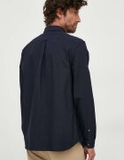 Lacoste Памучна риза мъжка в синьо със стандартна кройка с яка с копче