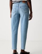 Levi's дънки mom fit дамски HIGH WAISTED MOM JEAN сини 26986