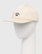 Levi's Памучна шапка с козирка в бежово с апликация 000AG-0002