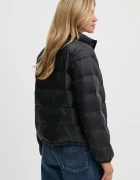 Levi's Пухено яке WILLA DOWN PACKABLE в черно преходен модел A8320