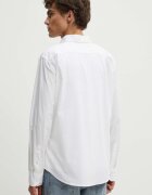 Levi's Риза мъжка в бяло с кройка по тялото с класическа яка 86625-0038
