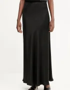 Liviana Conti Пола