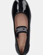 Love Moschino Кожени балеринки в черно JA11071G1NII0000