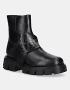 Love Moschino Кожени боти
