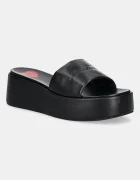 Love Moschino Кожени чехли