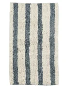 Madam Stoltz Килимче за баня Striped Tufted