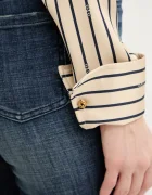 Marciano by Guess Риза FATOU дамска в бежово със стандартна кройка с класическа яка 6RGH08 7430A
