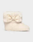 Mayoral Newborn обувки за бебе бежови 9163