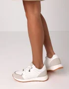 Mexx Маратонки TIARA RARE Sneaker в бяло MI001001361W