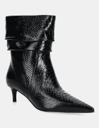 Michael Michael Kors Кожени боти Dawn