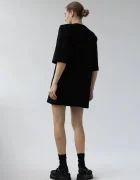 Muuv. Muuv лятна рокля с памук UFF черна с изчистена шарка