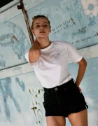 Muuv. Muuv уголемена тениска дамска от памук '80s бяла