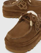 Naked Wolfe Велурени чехли Blizzard в кафяво Blizzard Suede Shearling Tan