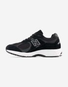 New Balance 2002 маратонки черни M2002RBK
