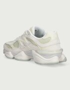 New Balance 9060 маратонки дамски бежови U906072N