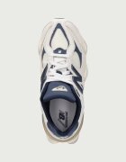 New Balance 9060 маратонки за деца бежови G90602JM