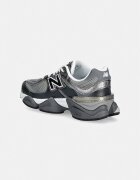 New Balance 9060 маратонки за деца сиви G90603BN