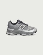 New Balance 9060 маратонки за деца сиви P906033P