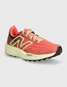 New Balance Обувки за бягане FuelCell Venym WTVNYMP